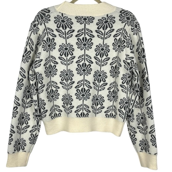 &Merci Cream & Gray Floral Print Cropped Sweater Size Large - Picture 2 of 13